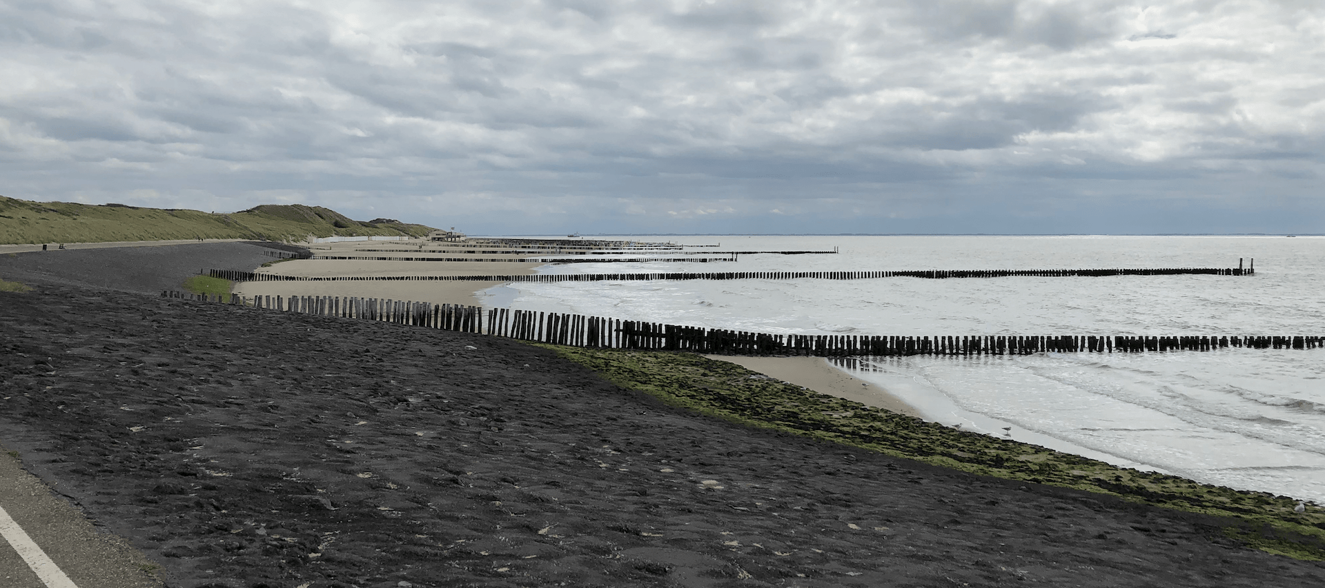 NeckarVan_Beach-min-min